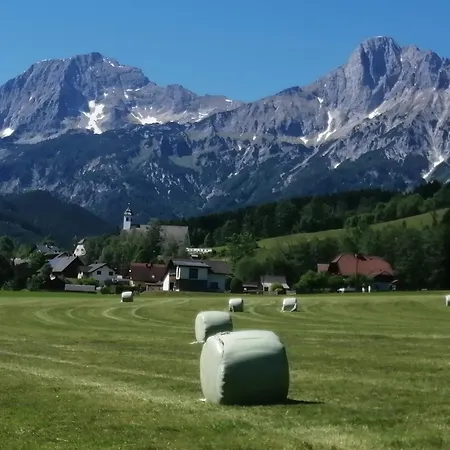 Ferienhaeuschen Nationalpark Gesaeuse * Admont